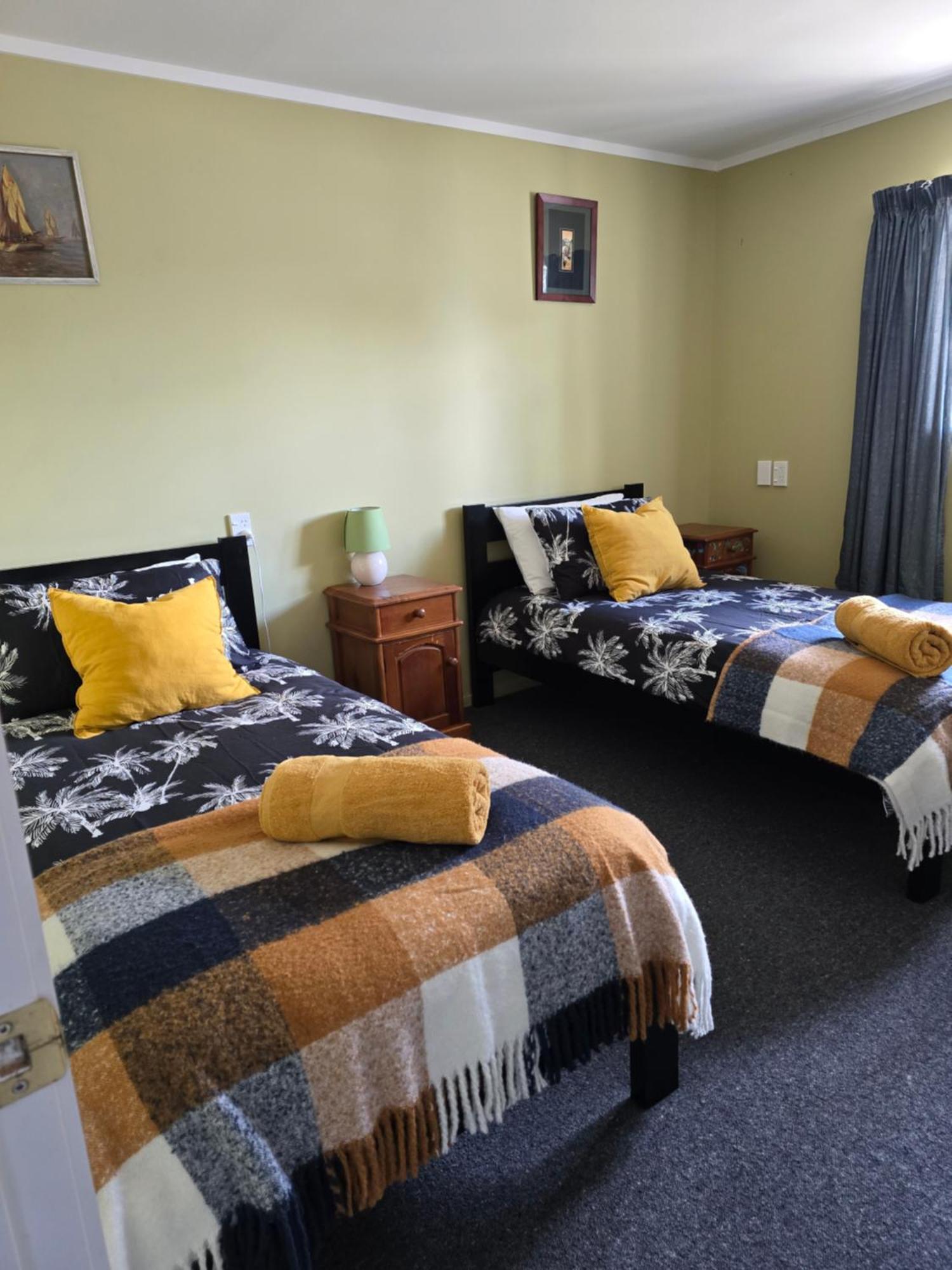 The Redbarn Villa Turangi Buitenkant foto