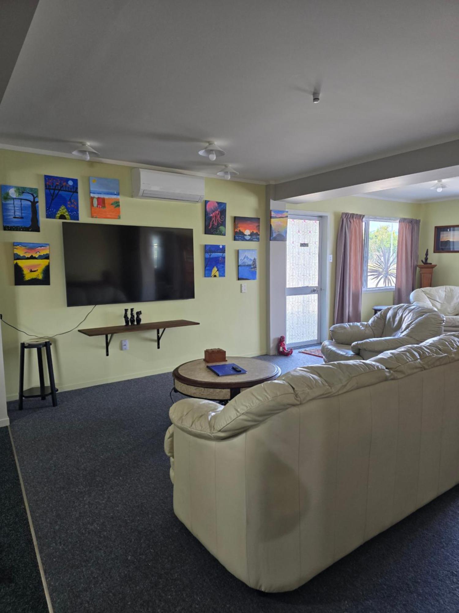 The Redbarn Villa Turangi Buitenkant foto
