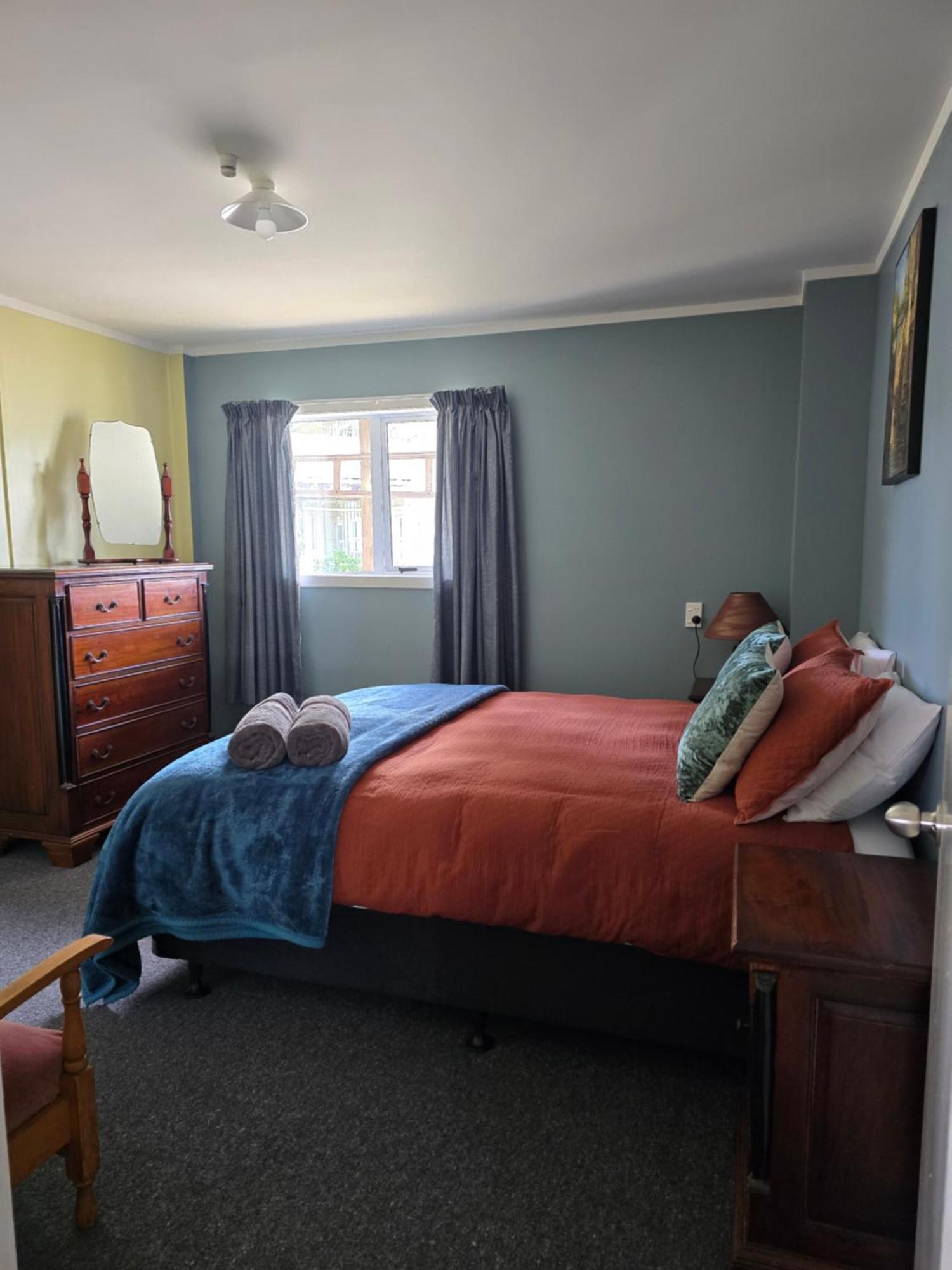 The Redbarn Villa Turangi Buitenkant foto