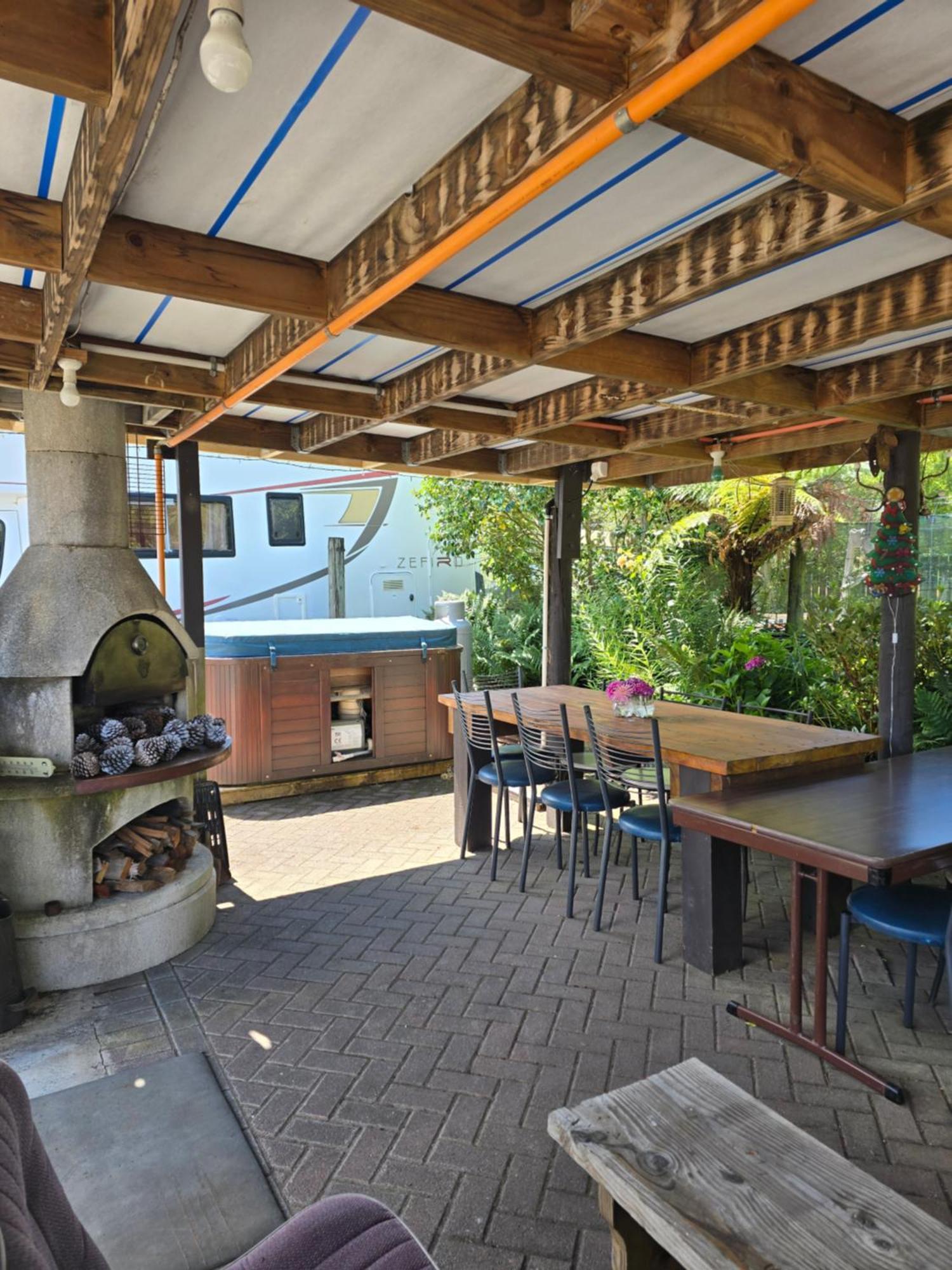 The Redbarn Villa Turangi Buitenkant foto